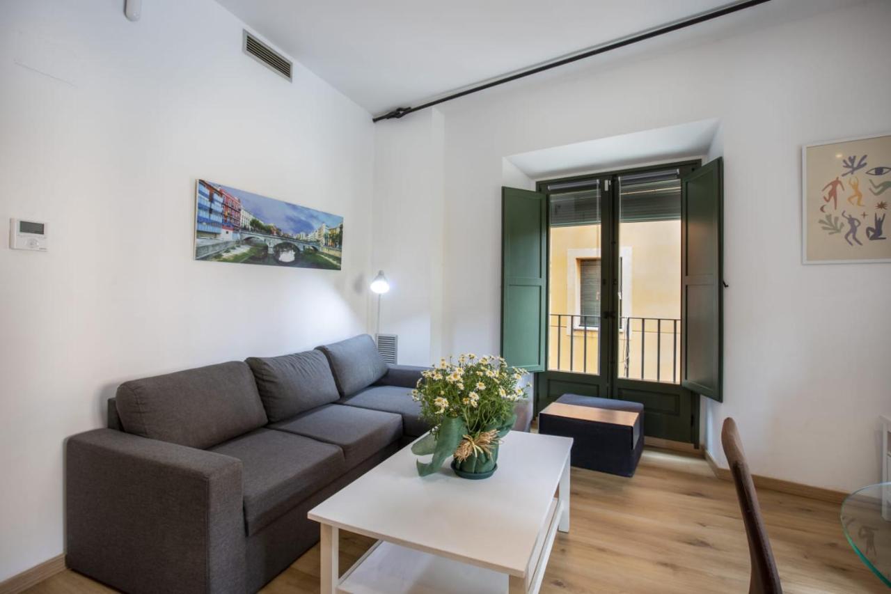 Apartament Al Cor Del Barri Vell De Girona Bagian luar foto
