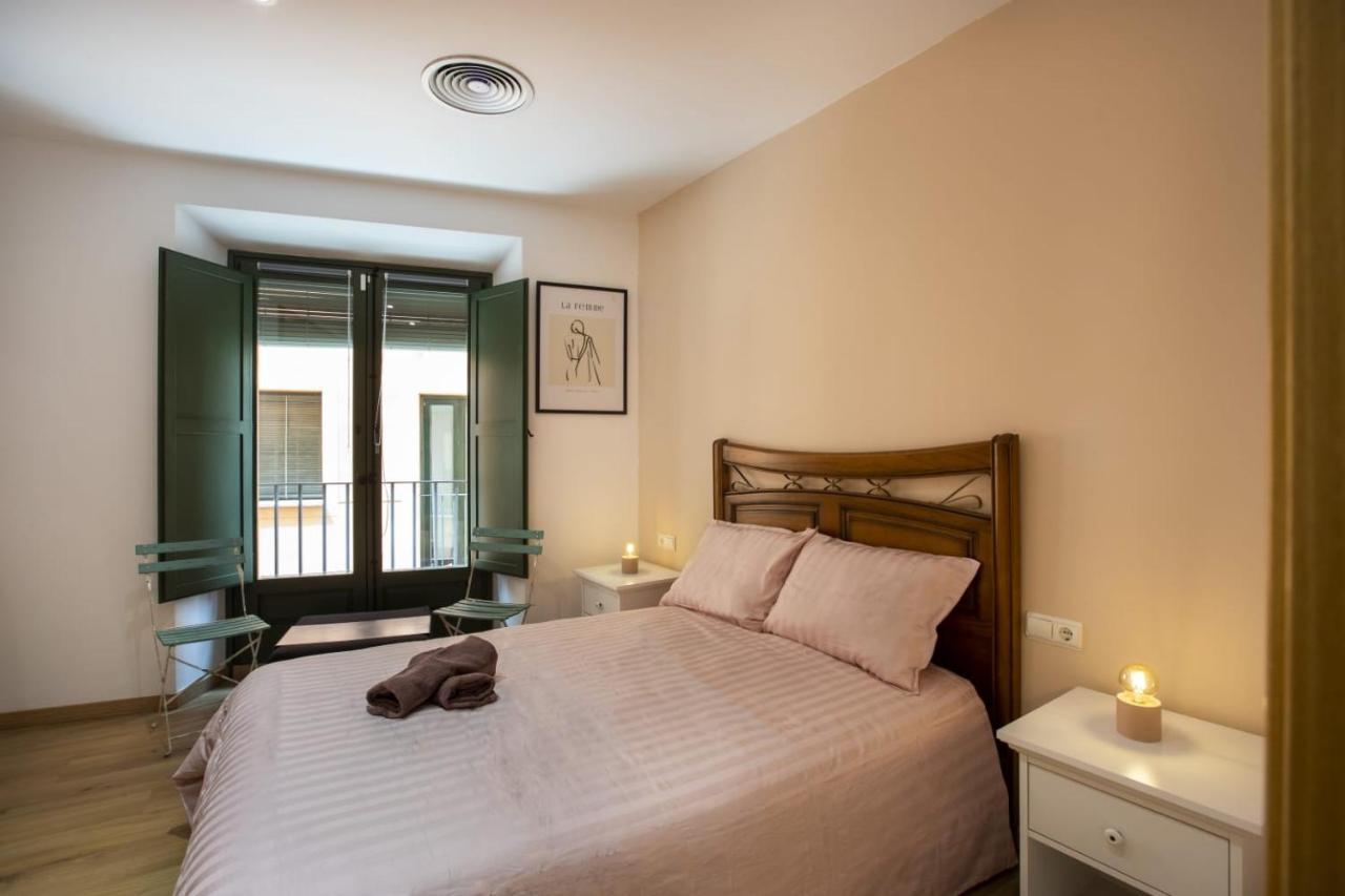 Apartament Al Cor Del Barri Vell De Girona Bagian luar foto