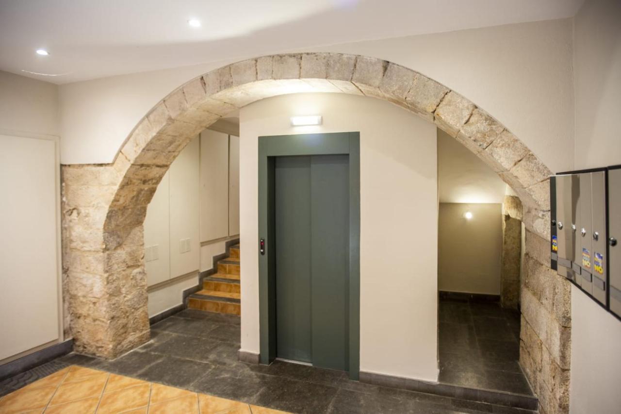 Apartament Al Cor Del Barri Vell De Girona Bagian luar foto